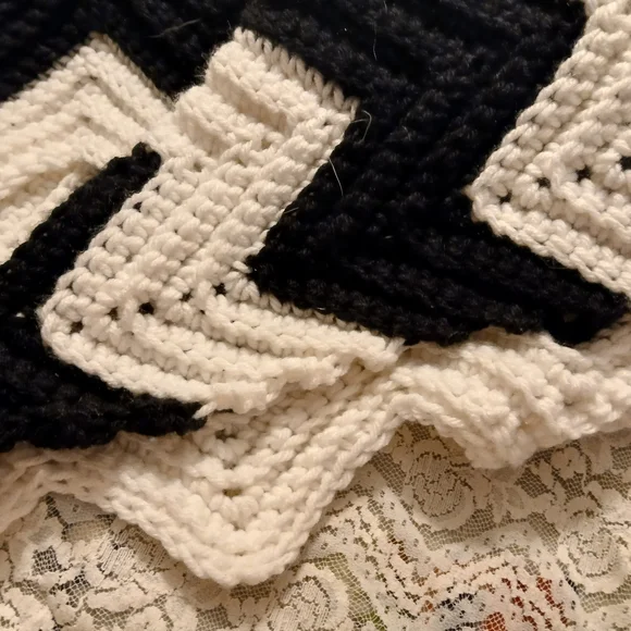 Hand Crochet Black and White Chevron Knit Shawl with Buttons - Picture 6 of 7